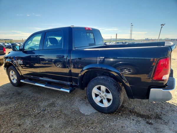 2016 RAM 1500 SLT