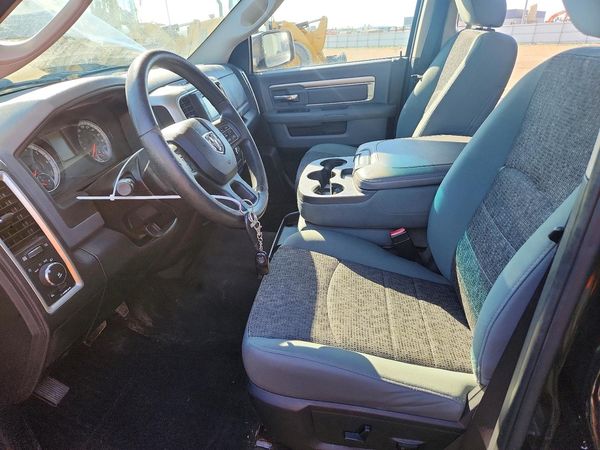 2016 RAM 1500 SLT