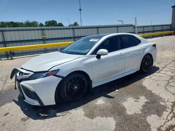 2021 TOYOTA CAMRY
