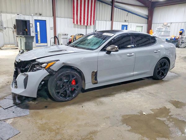 2019 KIA STINGER