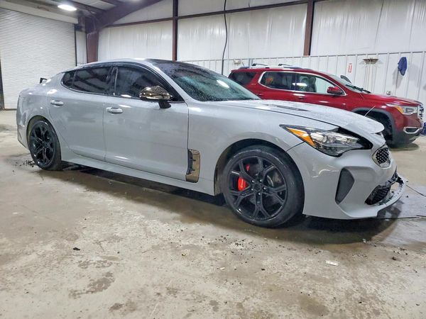 2019 KIA STINGER