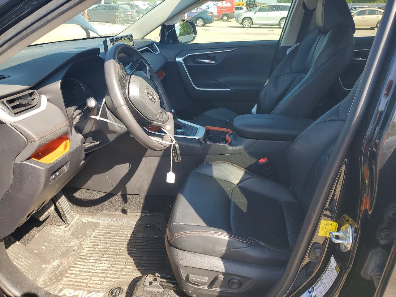 2020 TOYOTA RAV4 Adventure