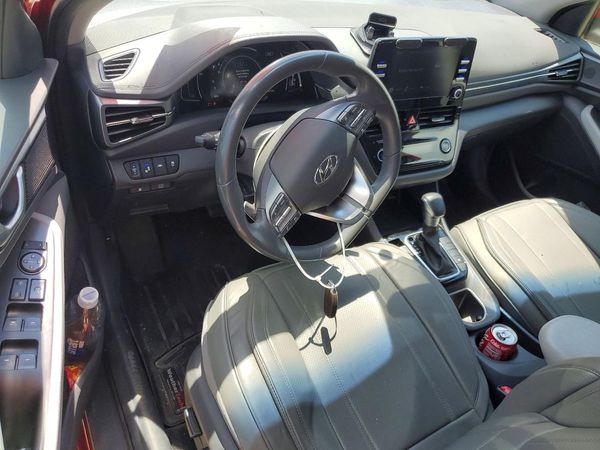 2022 HYUNDAI IONIQ SEL