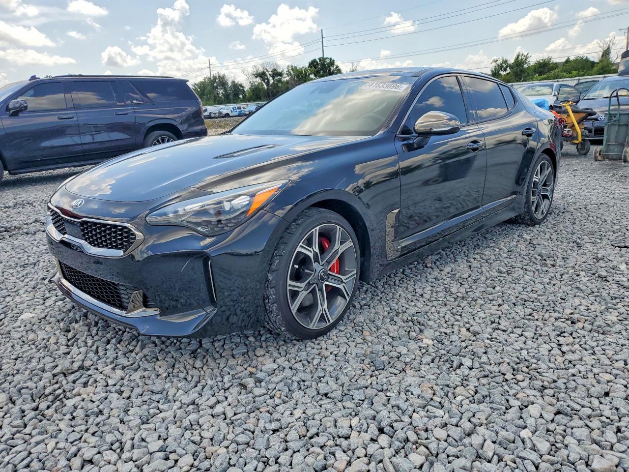 2020 KIA STINGER GT1