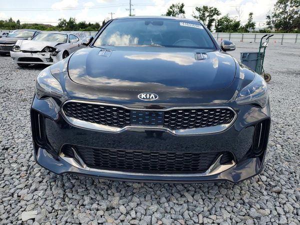 2020 KIA STINGER GT1