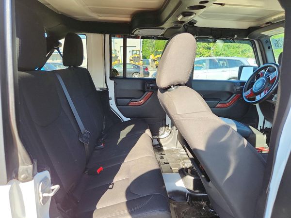 2015 JEEP WRANGLER UNLIMITED SPORT 4X4