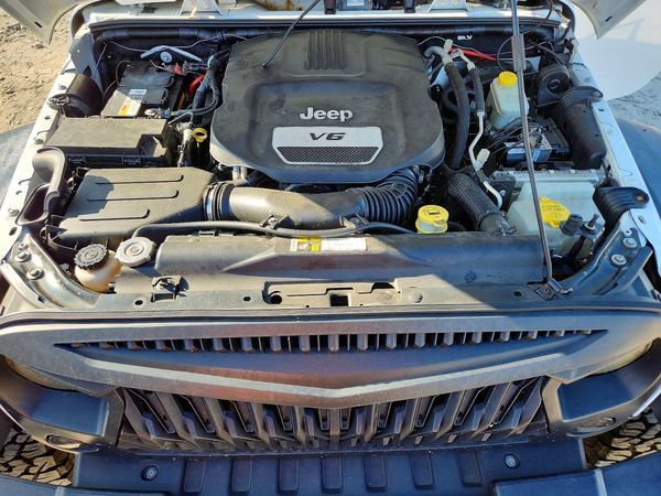 2015 JEEP WRANGLER UNLIMITED SPORT 4X4