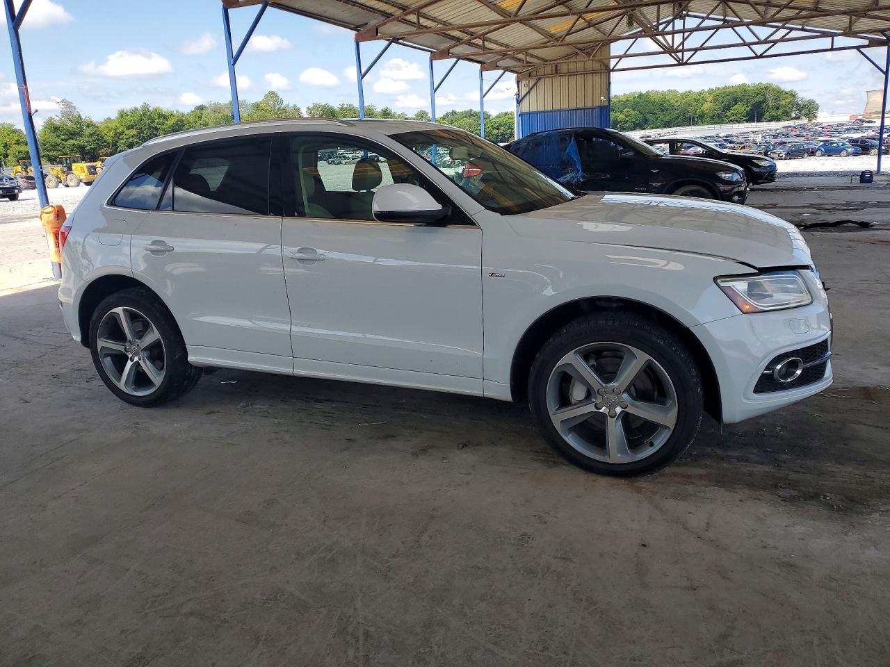 2014 AUDI Q5