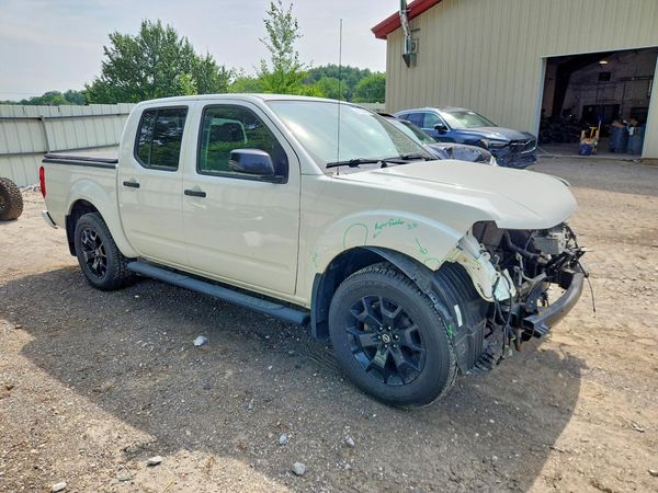 2020 NISSAN FRONTIER