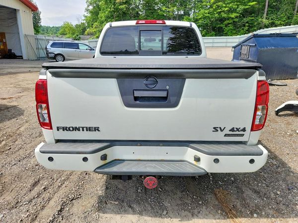 2020 NISSAN FRONTIER