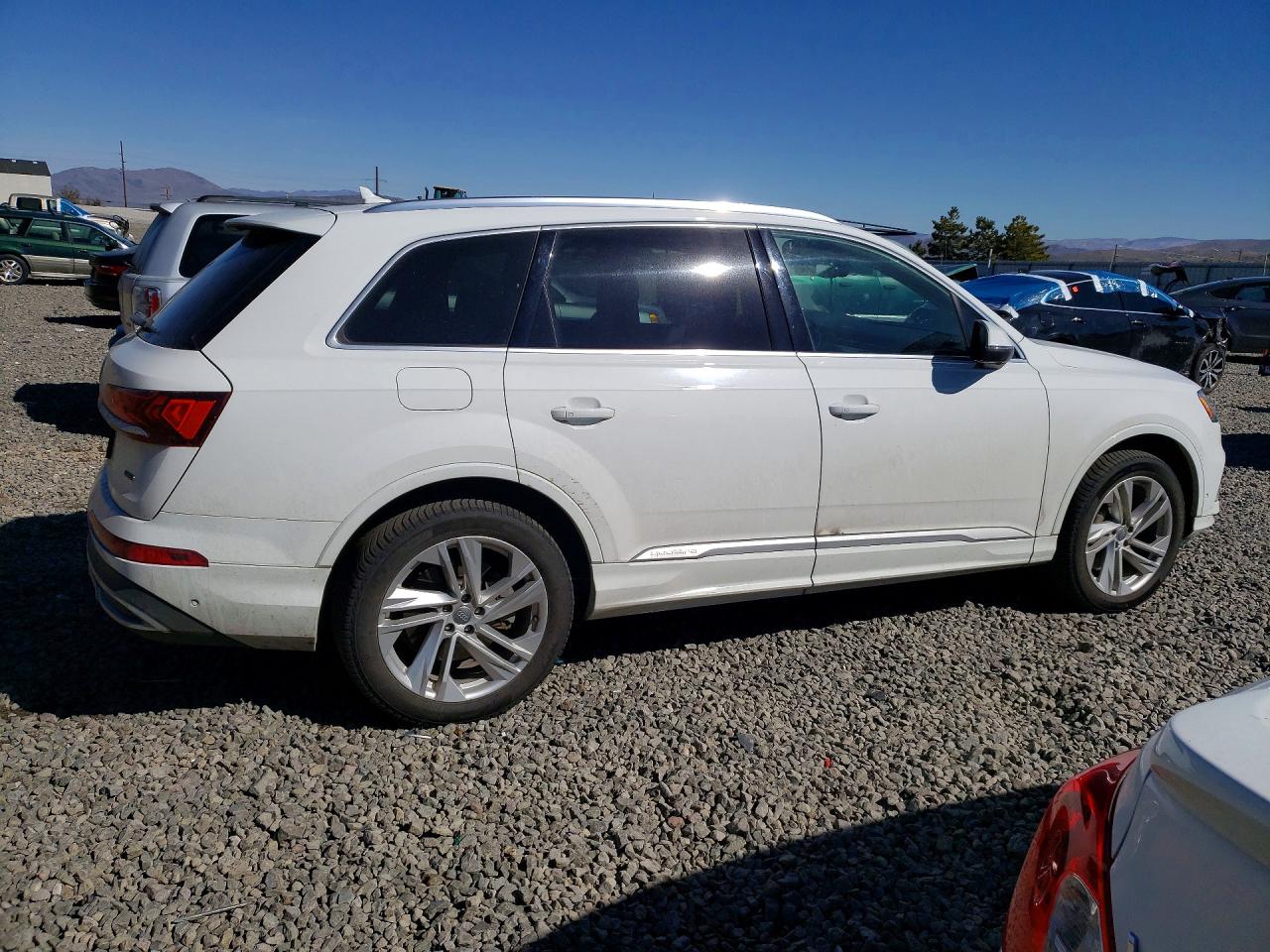 2020 AUDI Q7 quattro Premium Plus