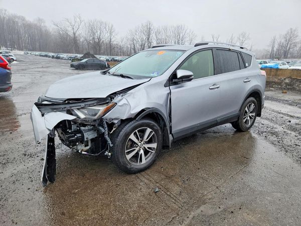 2018 TOYOTA RAV4 Adventure/XLE