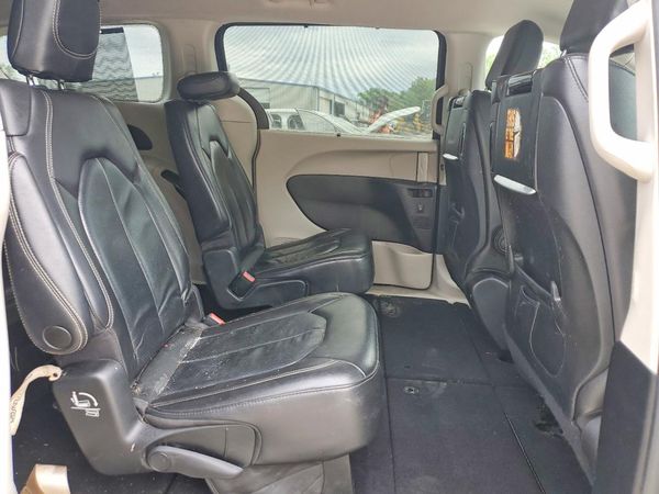 2022 CHRYSLER PACIFICA