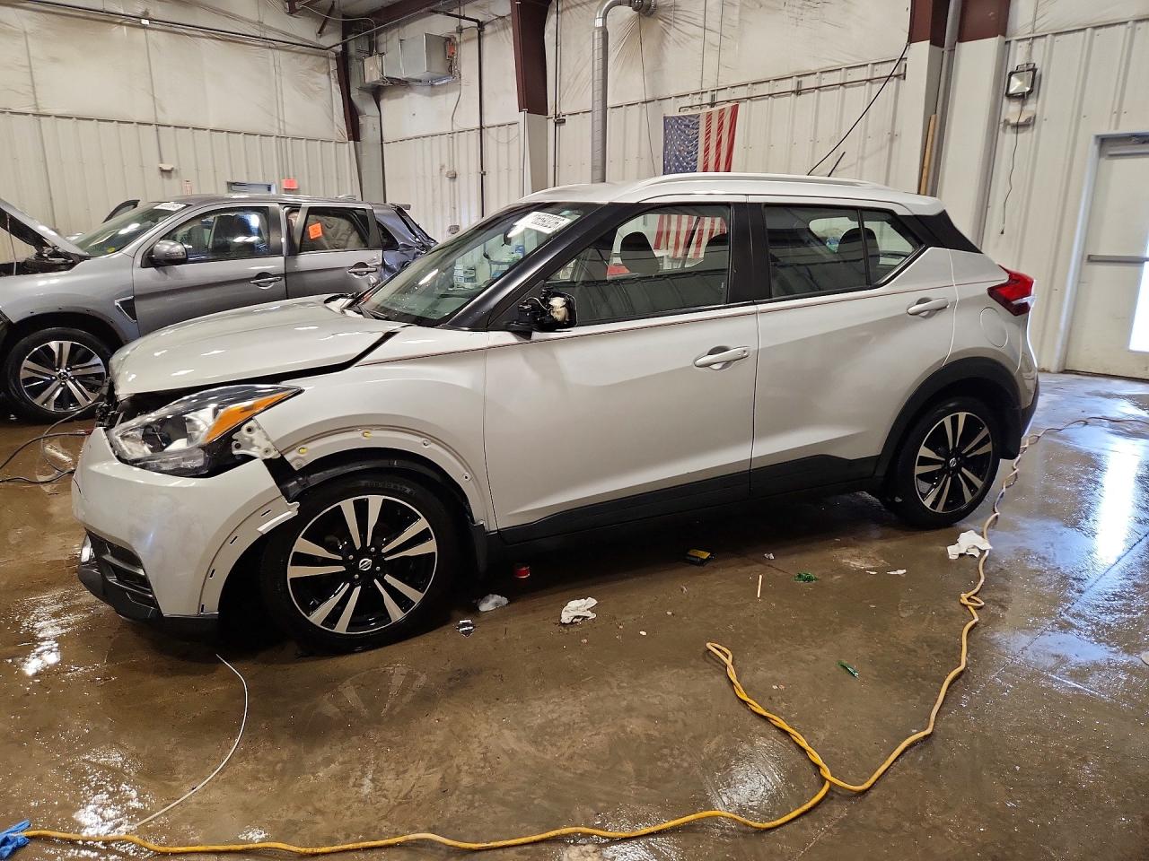 2020 NISSAN KICKS