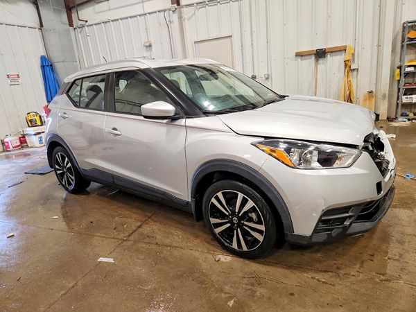2020 NISSAN KICKS