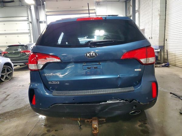 2015 KIA SORENTO GL