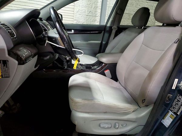 2015 KIA SORENTO GL