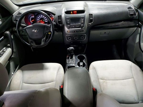 2015 KIA SORENTO GL