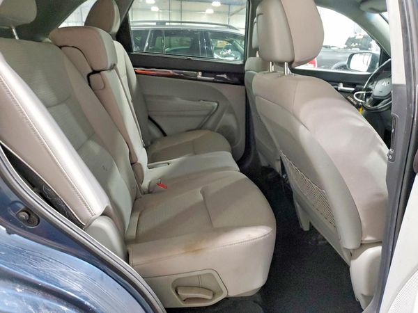 2015 KIA SORENTO GL