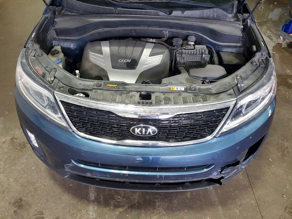 2015 KIA SORENTO GL