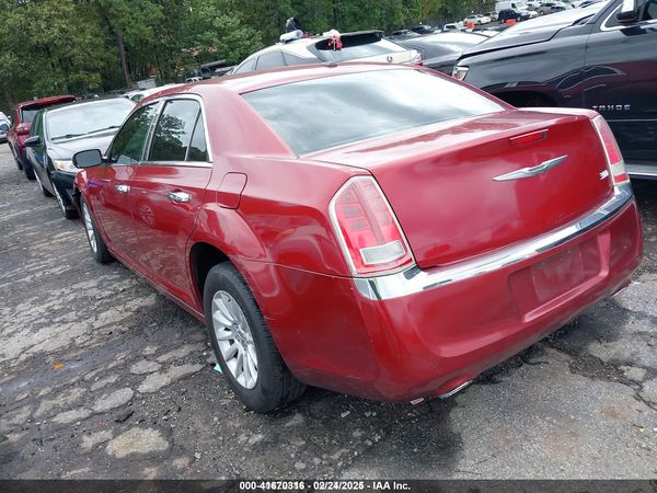 2012 CHRYSLER 300 Base/Limited — I3