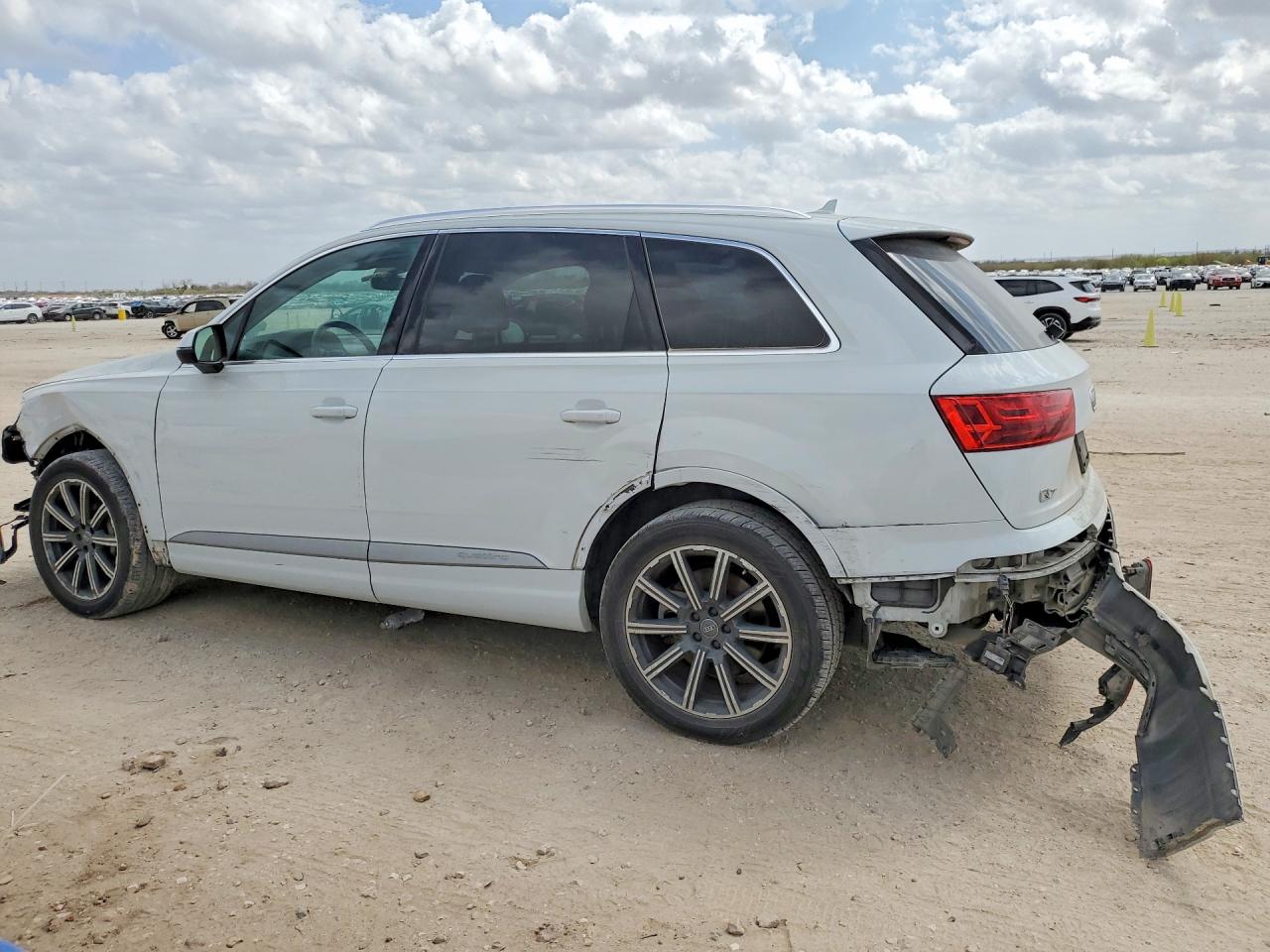2017 AUDI Q7 quattro Premium Plus