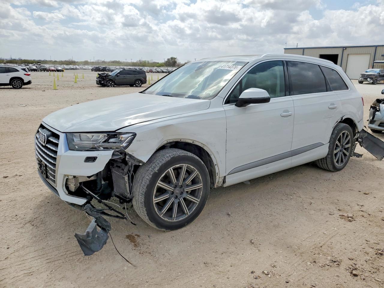 2017 AUDI Q7 quattro Premium Plus
