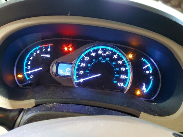 2012 TOYOTA SIENNA
