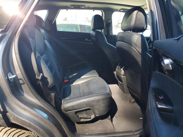 2016 KIA SORENTO