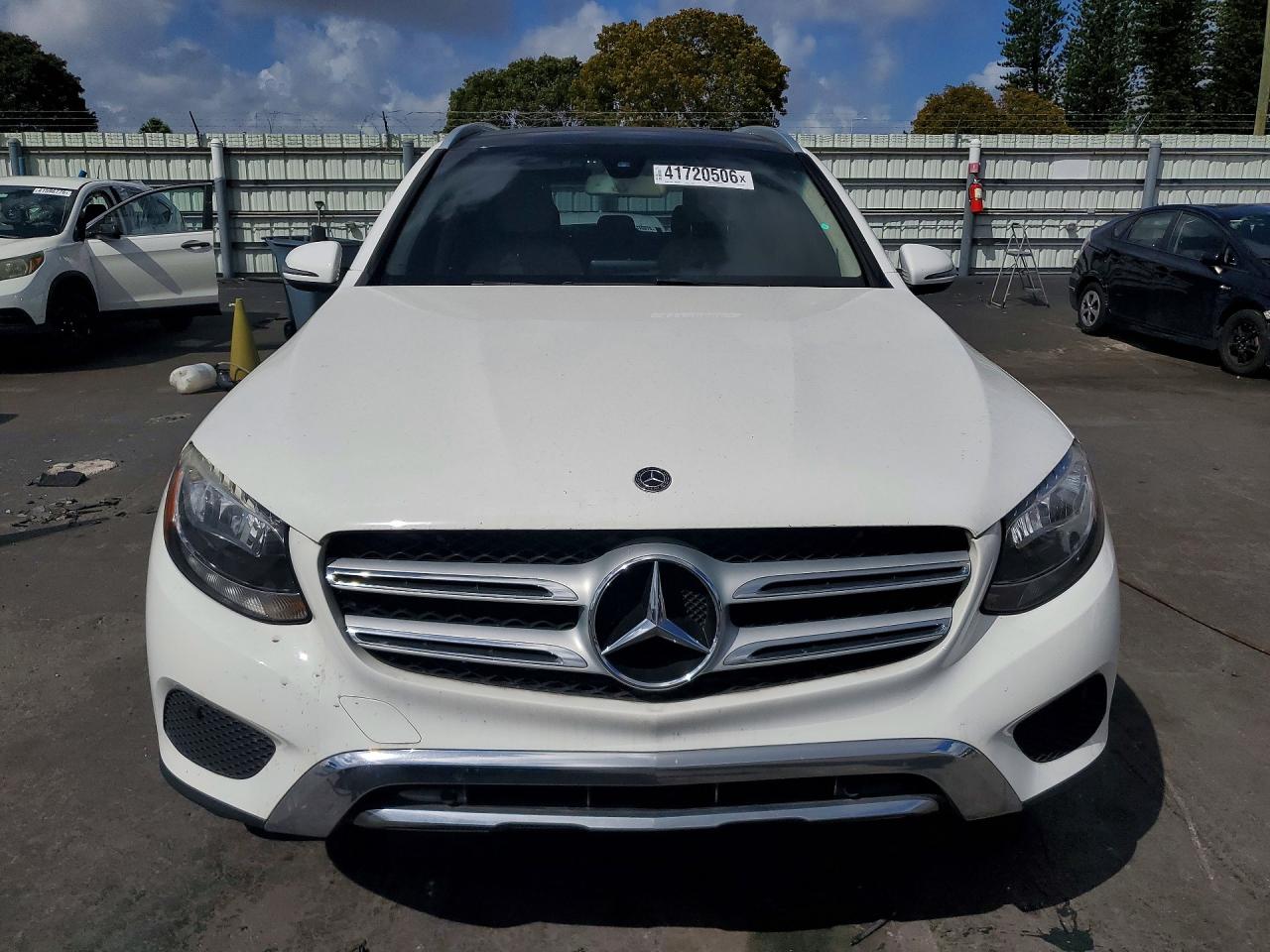 2018 MERCEDES-BENZ GLC GLC300
