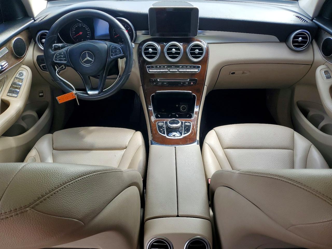 2018 MERCEDES-BENZ GLC GLC300
