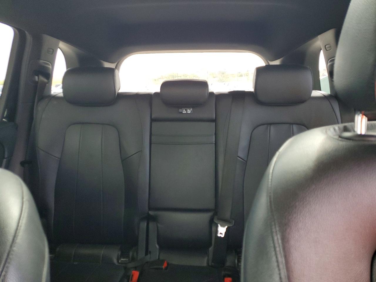 2021 MERCEDES-BENZ GLB GLB250