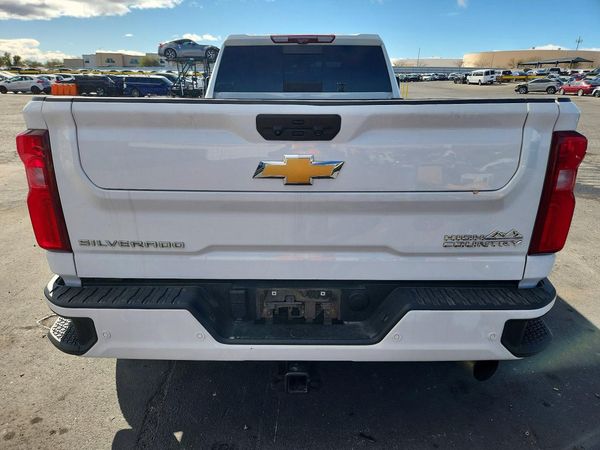 2024 CHEVROLET SILVERADO High Country — DIRR