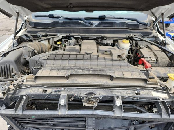2019 RAM 2500 Longhorn — Engine bay