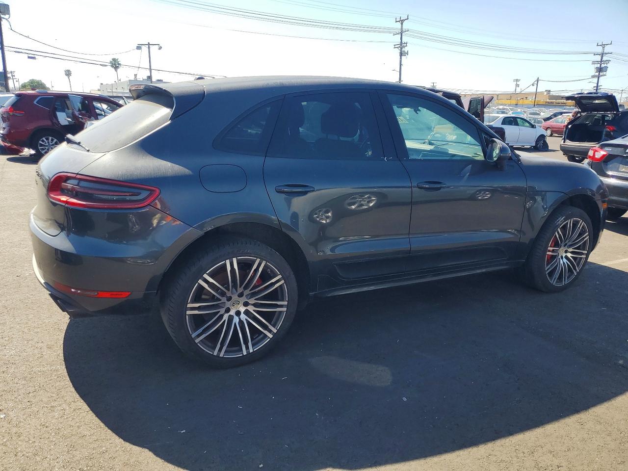2017 PORSCHE MACAN