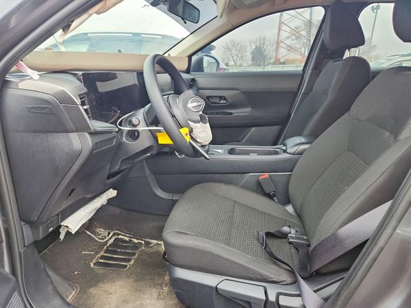 2025 NISSAN KICKS S
