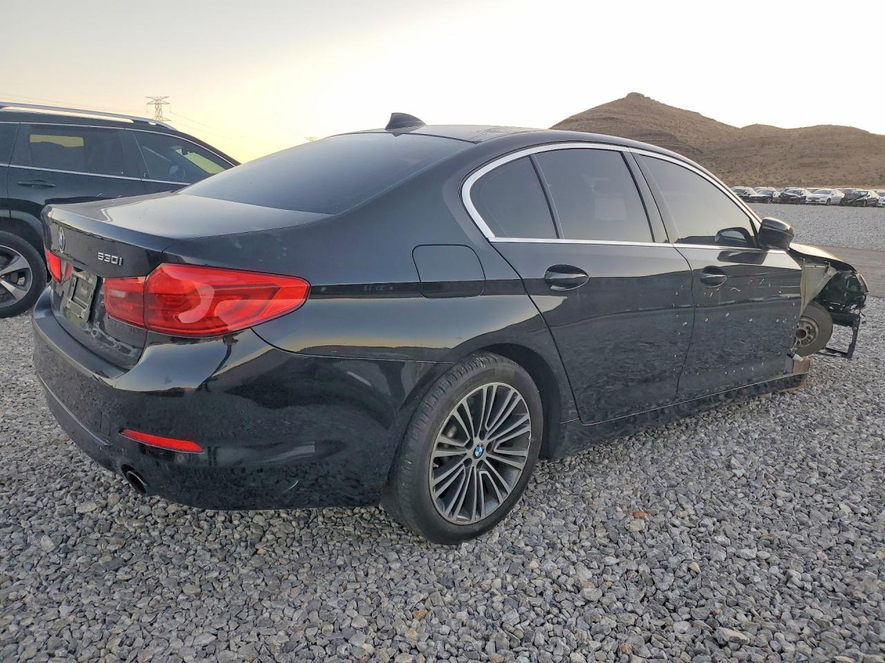 2019 BMW 530
