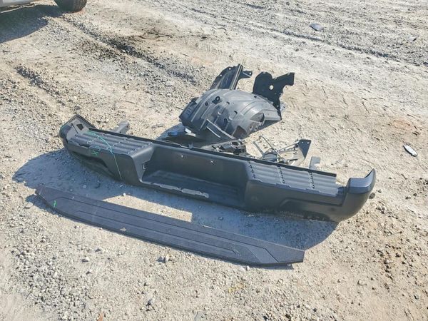 2023 NISSAN FRONTIER