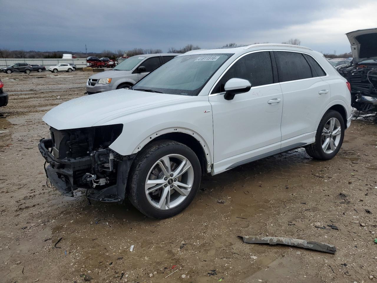 2023 AUDI Q3 S Line quattro Premium