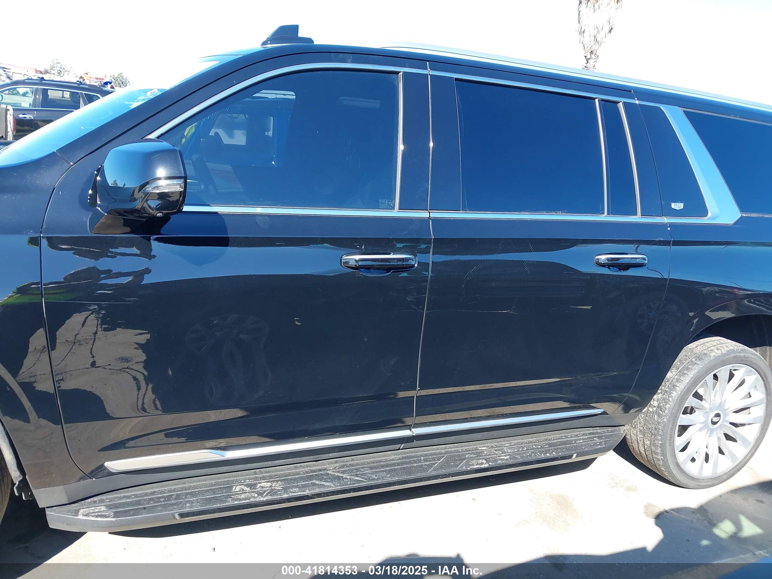 2023 CADILLAC ESCALADE ESV 2WD LUXURY