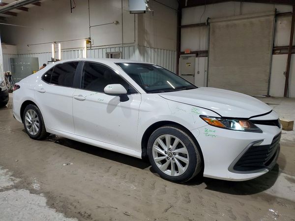 2023 TOYOTA CAMRY