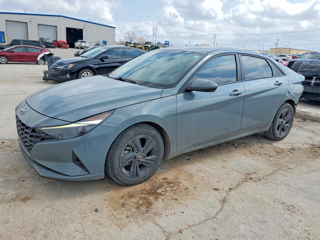 2022 HYUNDAI ELANTRA SEL
