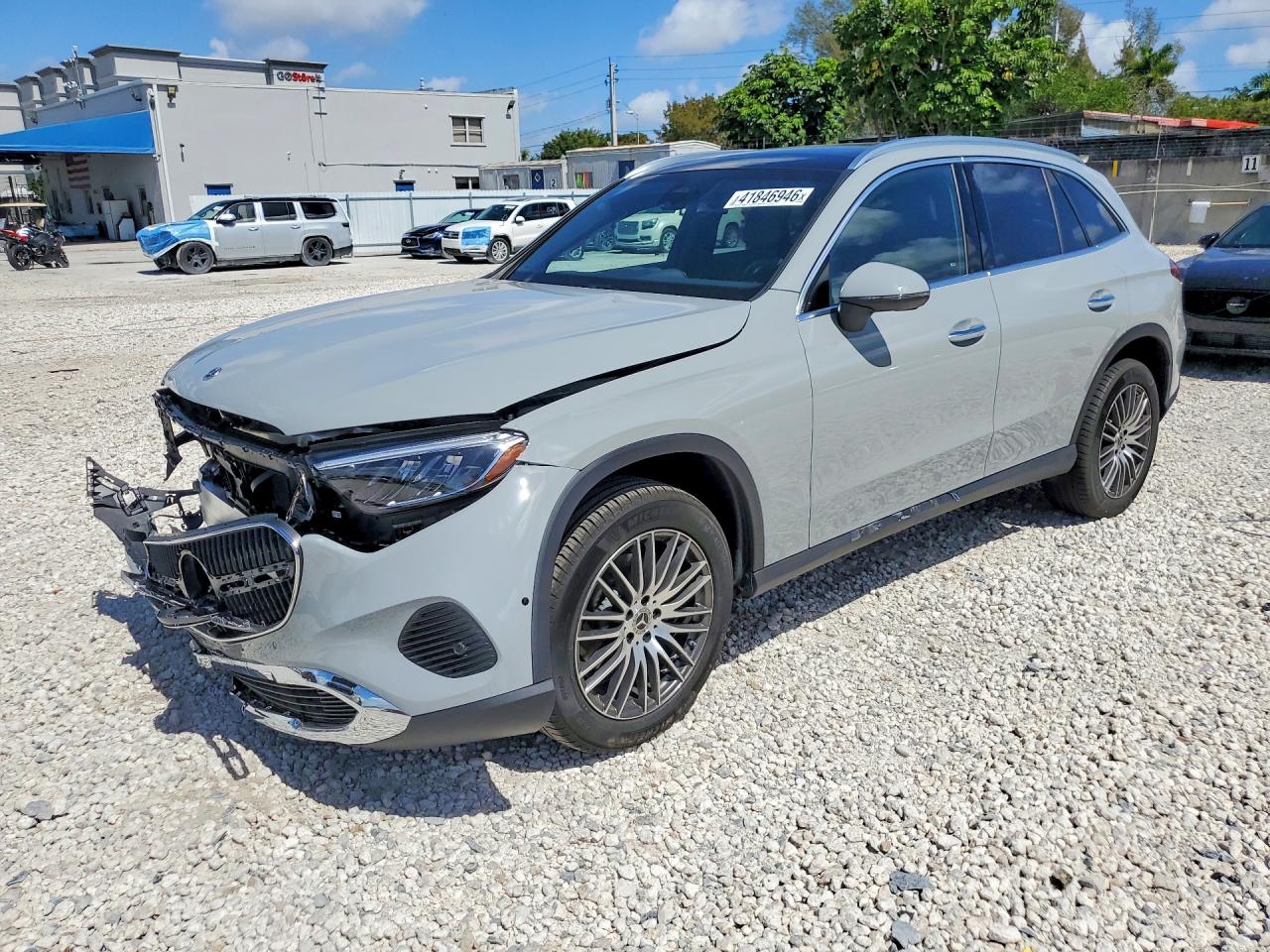 2026 MERCEDES-BENZ GLC GLC300