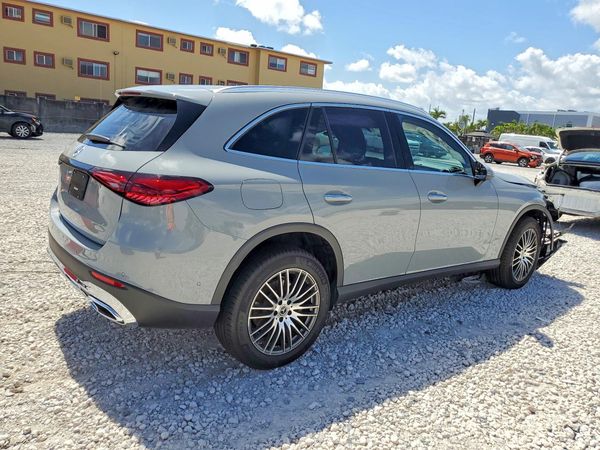 2026 MERCEDES-BENZ GLC GLC300