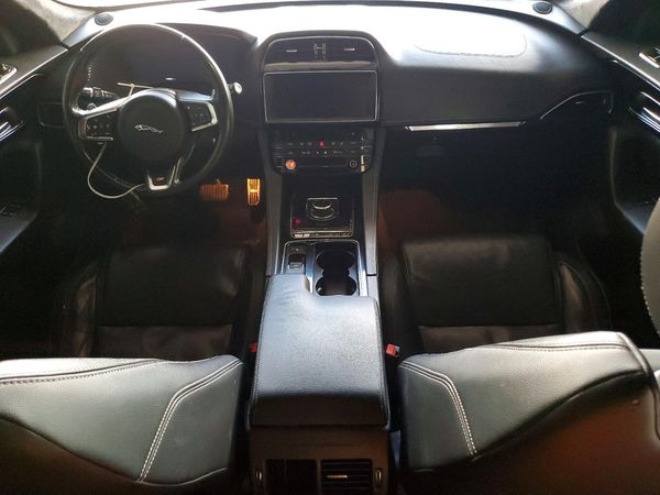 2019 JAGUAR F-PACE S