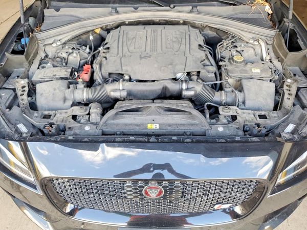 2019 JAGUAR F-PACE S