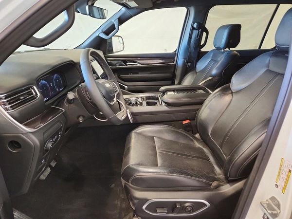 2023 JEEP WAGONEER Base