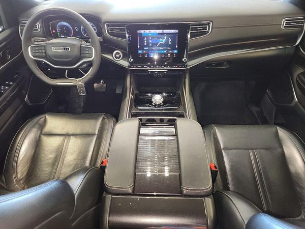 2023 JEEP WAGONEER Base