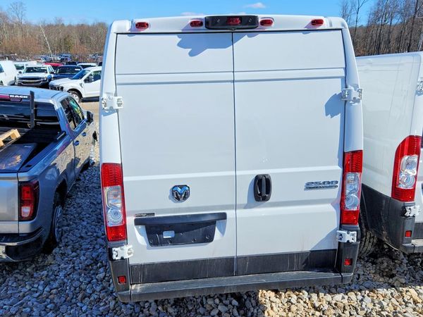 2023 RAM PROMASTER 2500 High Roof