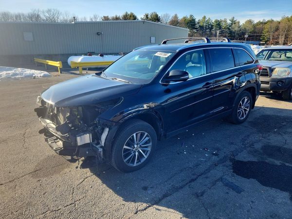 2019 TOYOTA HIGHLANDER